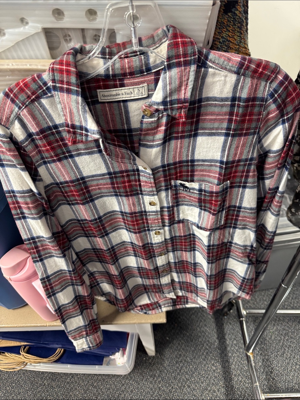 Abercrombie and fitch button down S // 083028